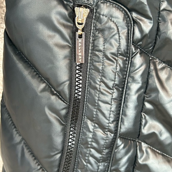 Gallery Women’s Black Knee Length Puffer Coat Size Medium. Warm Capsule Winter - Picture 2 of 10